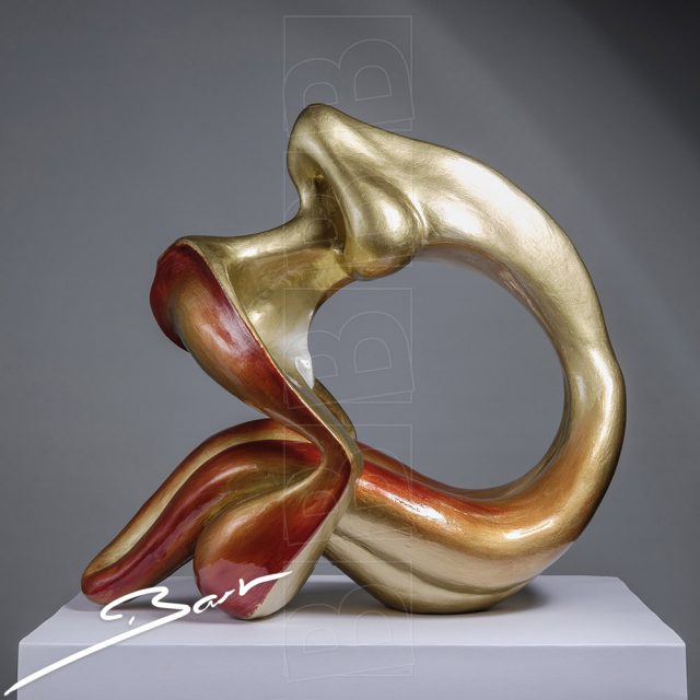 Mond emet neus die terugbuigt en overgaat in een tong die uit de mond steekt. Mouth with pose that bends backhands to fade into the tongue sticking out of the mouth.