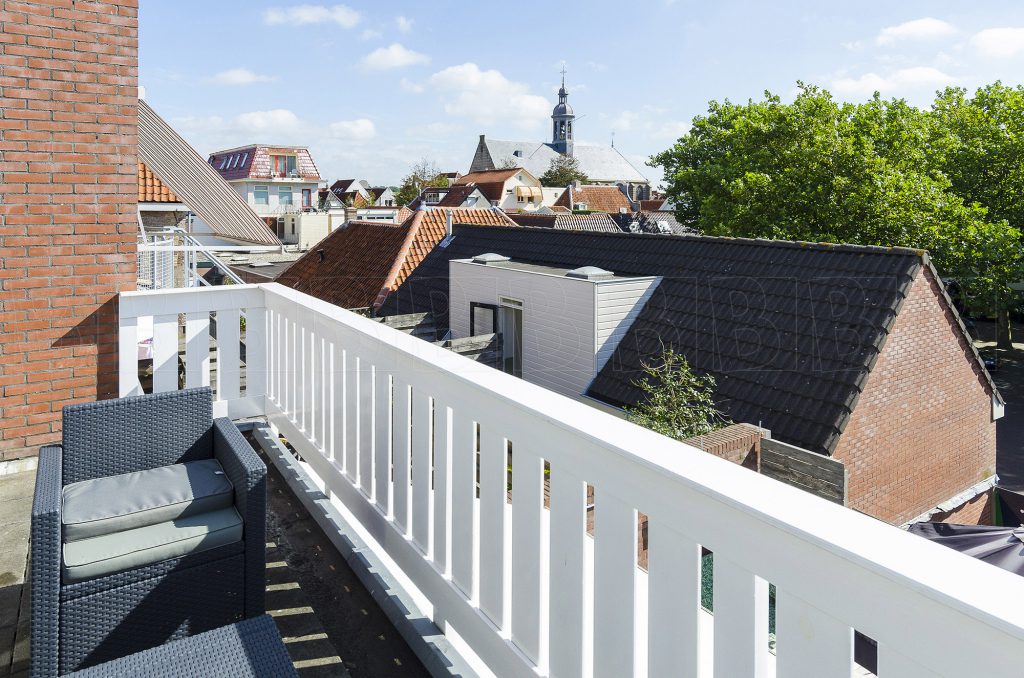 Uitzicht vanaf balkon over Naarden.